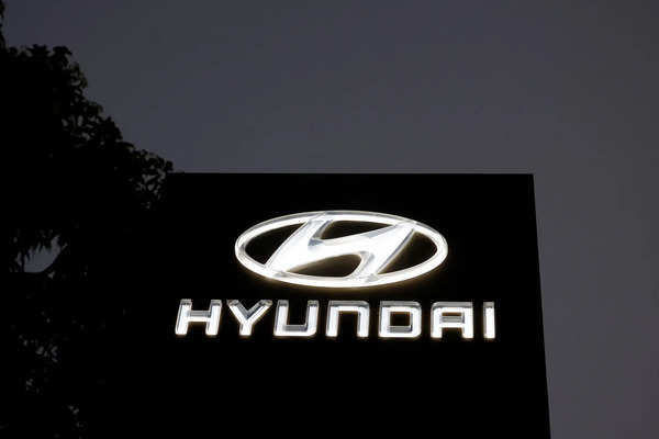 hyundai-motor-india-ipo-share-price-listing-live-updates-hyundai-ipo-news-expected-today-date-time-2.jpeg