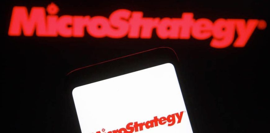 Analysts-revise-MicroStrategy-MSTR-stock-price-target.jpg