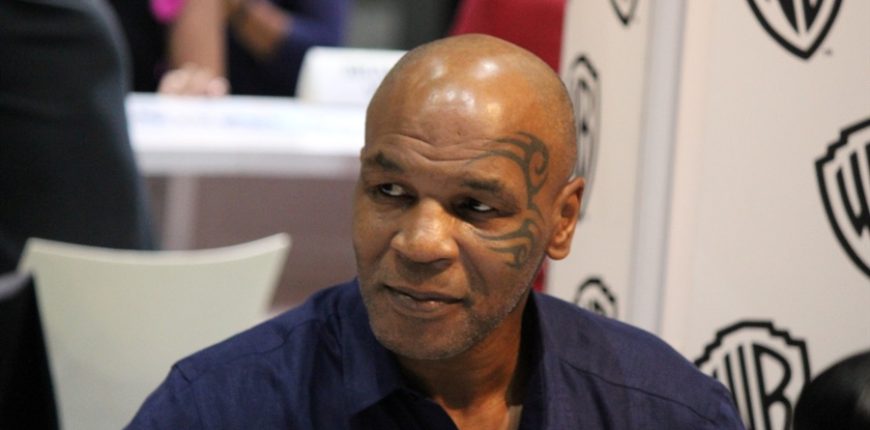 Mike20Tyson20at20201720San20Diago20comic-conl3B20Photo3A20Wilkimedia20Commons_id_07ff92ae.jpeg