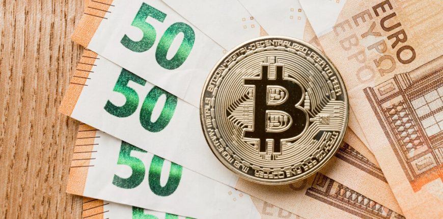 bitcoin-banknotes-arrangement-2.jpg