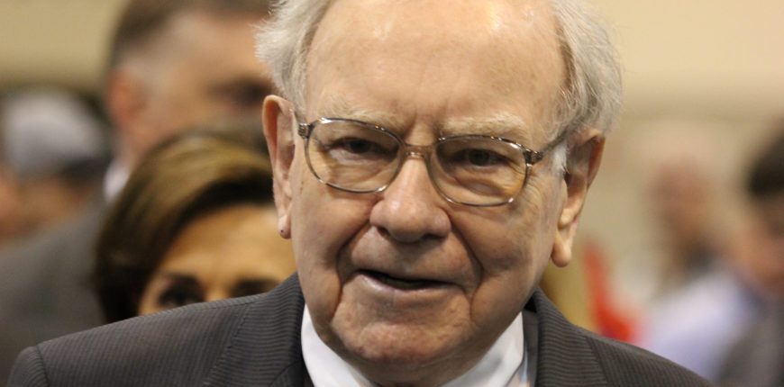 photo-of-warren-buffett.jpg