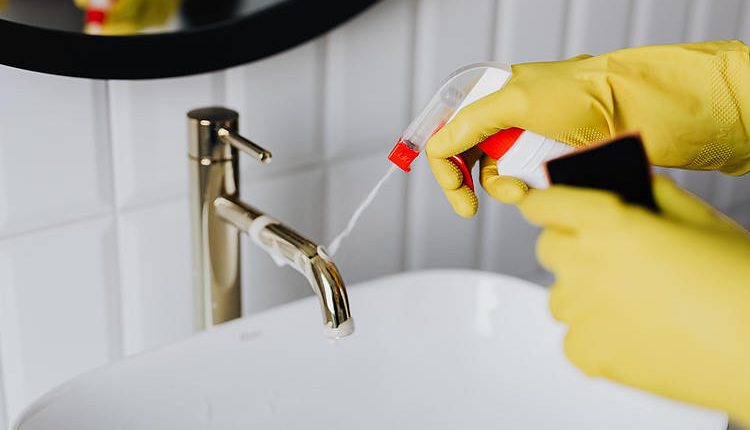 pic-house-cleaning-637435388243937071_Large.jpg