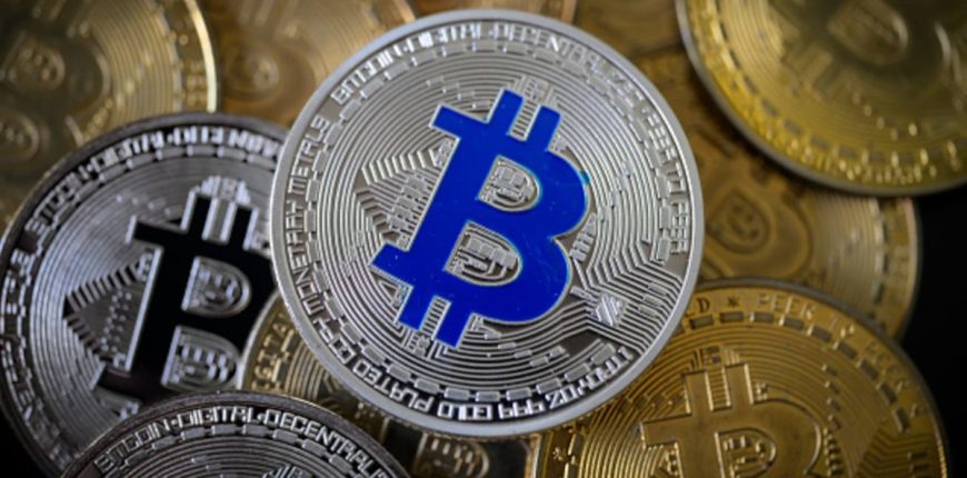 108083195-1736275090096-gettyimages-2191588295-raa-bitcoinp250102_npxGk.jpeg