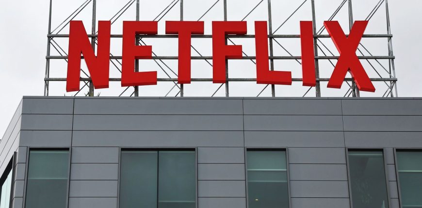 INV_NetflixBuilding_GettyImages-1958246540-cd803b4afd144c15a62ab7e8e135a014.jpg