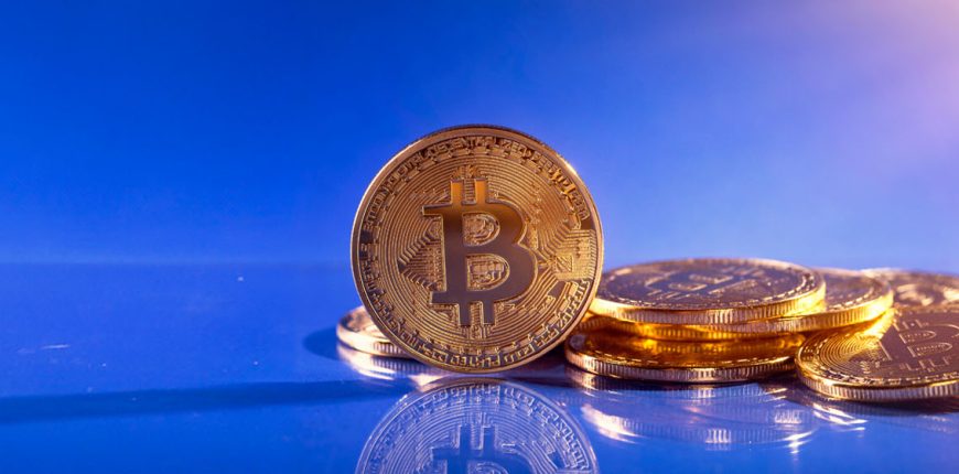 Stack-of-gold-bitcoins.jpg