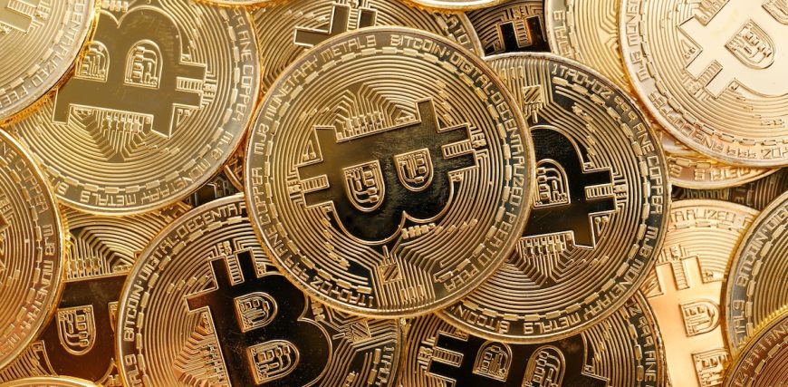 cryptocurrency-bitcoin-blockchain.jpg