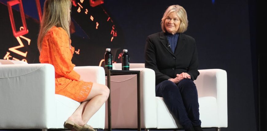 cynthia-lummis-fireside-chat-bitcoin2023-2-gID_7.jpg