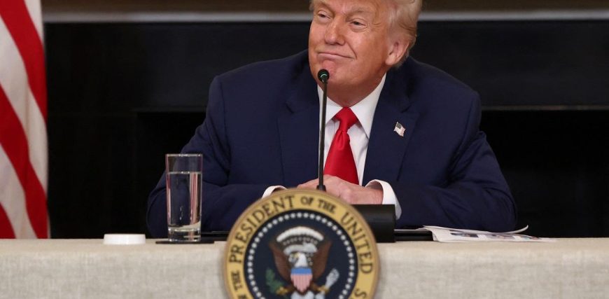 2025-06-09T193434Z_2067769861_RC27ZEAT0GWS_RTRMADP_3_USA-TRUMP_2025_06_12_00_23_52.JPG