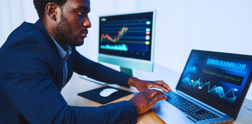 Crypto_Trading_Online_Canva_1800x1000.jpg