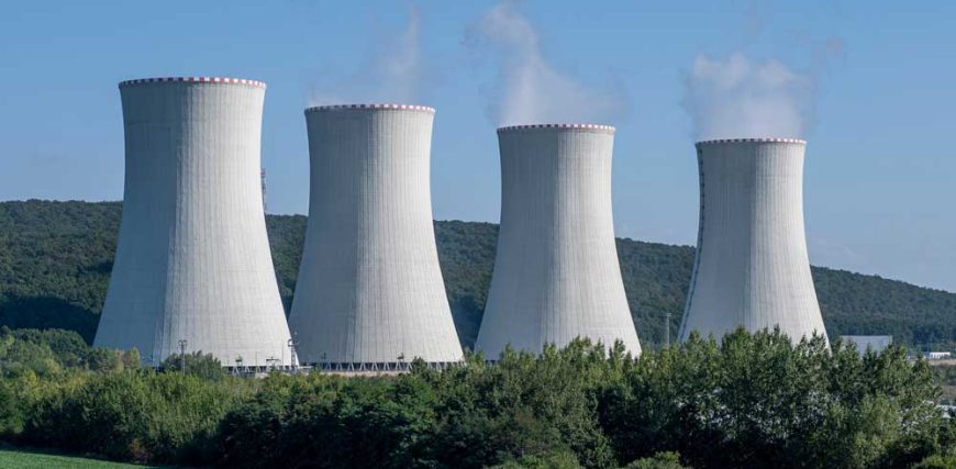 Stock-Nuclearplant-smoke-45-shut.jpg