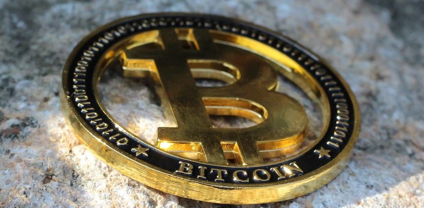 bitcoin-3327862_1280.jpg