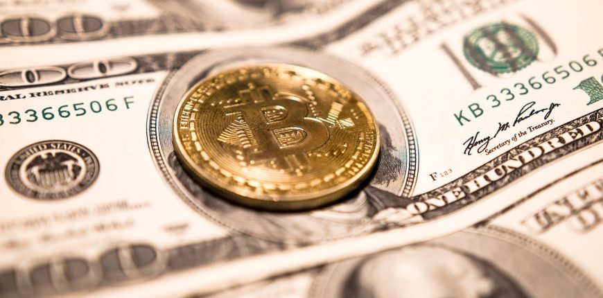 bitcoin-3890348_1280.jpg