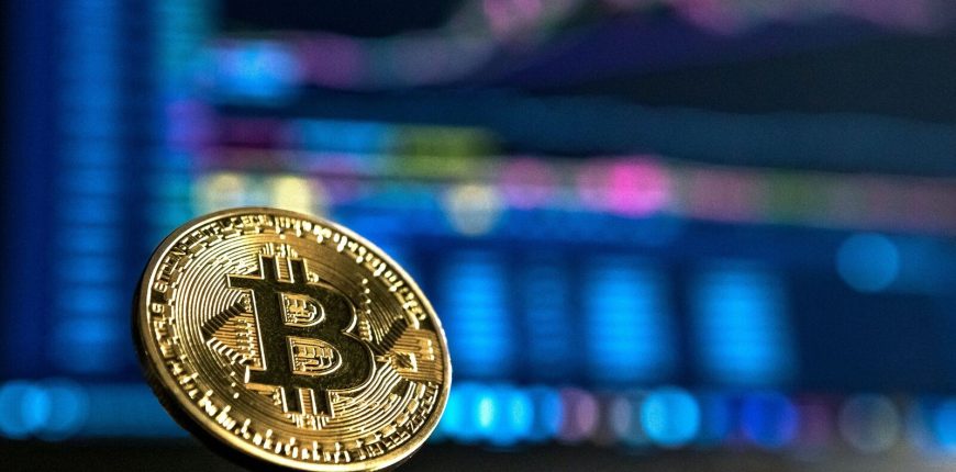 bitcoins-Andre_Francois_McKenzie-Unsplash_1750244738061_1750244745186.jpg