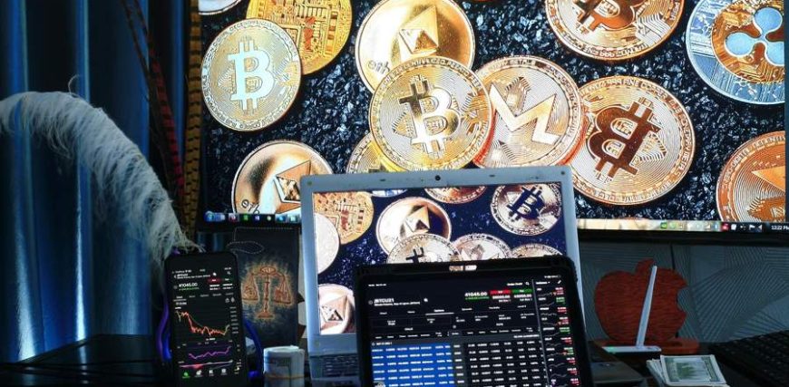 crypto_id_145d791a-679e-4be1-812e-7594f9c18937_size900.jpg