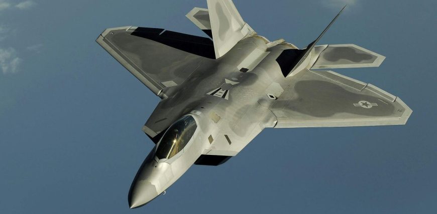 fighter_jet_1748595437211_1750307129930.jpeg