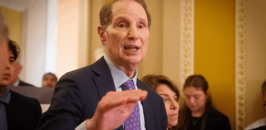 sen-won-wyden_06-30-25_newscom-Douglas-Christian-1600x900.png