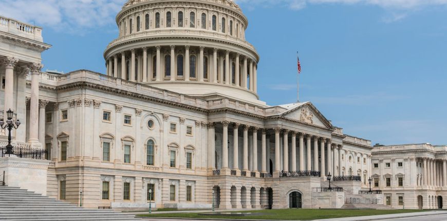 US-Capitol-in-Washing-DC.jpg
