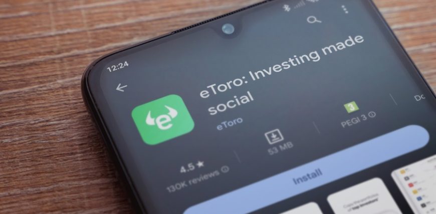 eToro2028shutterstock29_id_431a5f10-4193-4660-a519-9114d35e60c3_size900.jpg