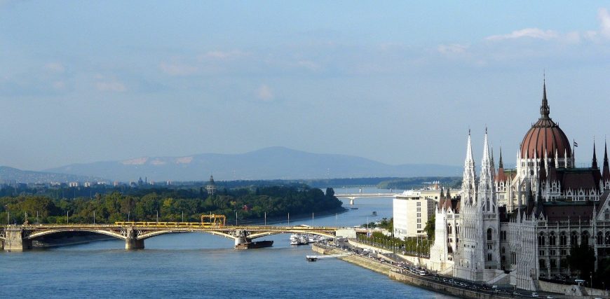 hungary-141799_1920.jpg
