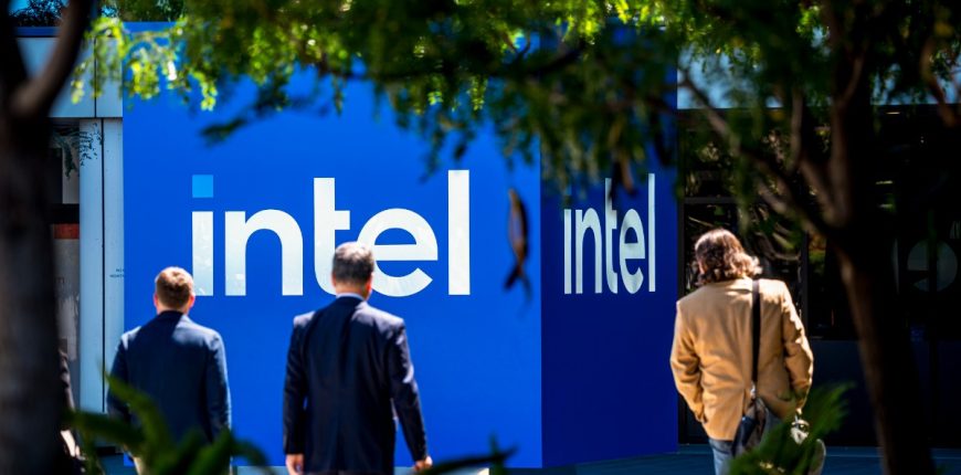 Intel_bloomberg_0.jpg