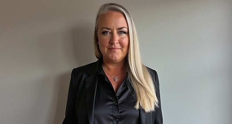 kate-cooper_OKX_smsfa_fr1psf.jpg