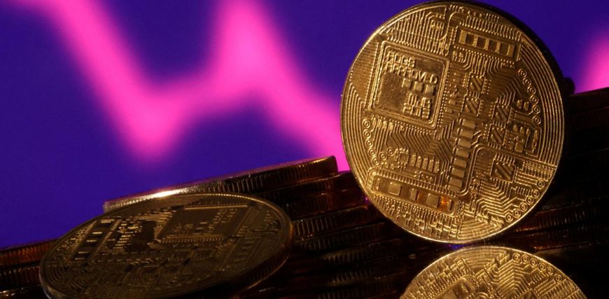 2025-10-08T050029Z_616680470_RC27JX95ZOMF_RTRMADP_3_FINTECH-CRYPTO-TOKENIZATION.JPG