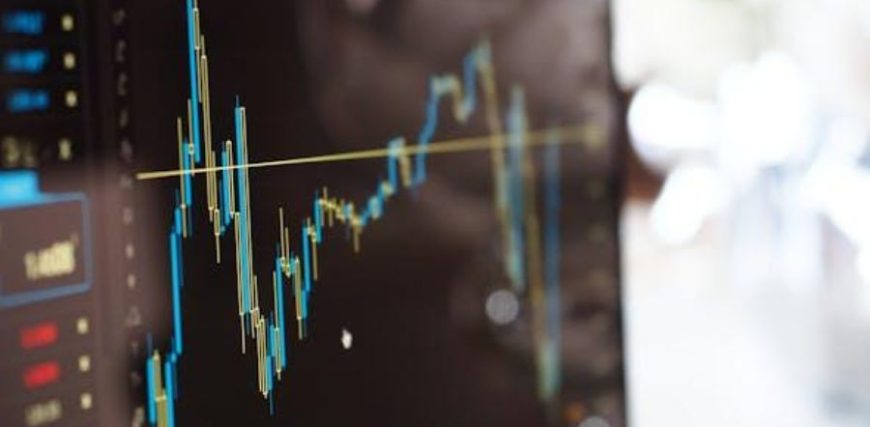 Traditional-stocks-vs.-crypto-assets.jpg