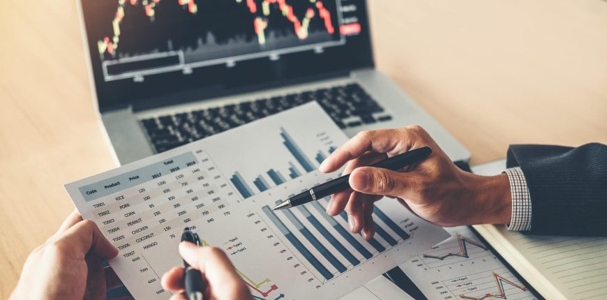 business-men-investing-iStock-1089940314.jpg