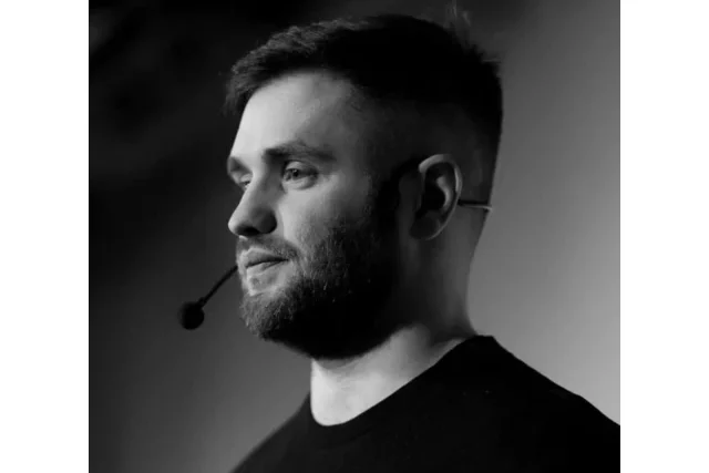 crypto-influencer1760264509-0-640x480.webp.webp