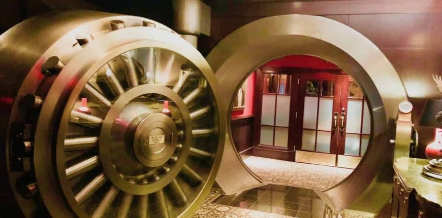 Vault-Safe-Bank.jpg