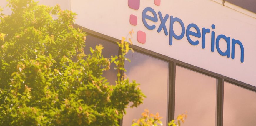 experian-plc-stock-expn-weekly-update-share-price-latest-news-analyst-forecasts-and-the-week-ahead-u.jpeg